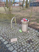 Foto: Mülleimer werden nicht geleert  