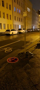 Foto: Ecke Wilhelm weitling Straße Absturz eines Schildes  