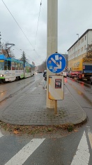 Foto: Verblichenes Verkehrsschild  