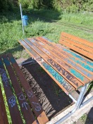 Foto: Neue Sitzgruppe beschädigt 