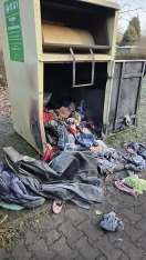 Foto: Altkleidercontainer Cottbuser Straße 