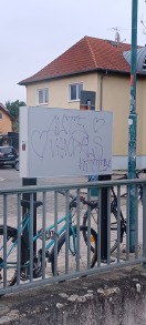Foto: Infotafel beschmiert  