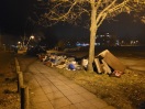 Foto: Müll an der Straße  