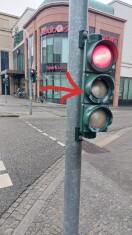 Foto: Beschädigte Fahrradampel an der Kreuzung Sankt-Annen-Str. / Deutsches Dorf 