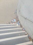 Foto: Müll Treppe Unterführung bis Mahlower Strasse 