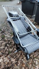 Foto: Sperrmüll Bürostuhl, Wäscheständer, Metalltisch 