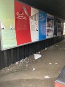 Foto: Zerstörung Schaukästen 
