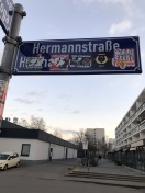 Foto: Straßenschild unlesbar 